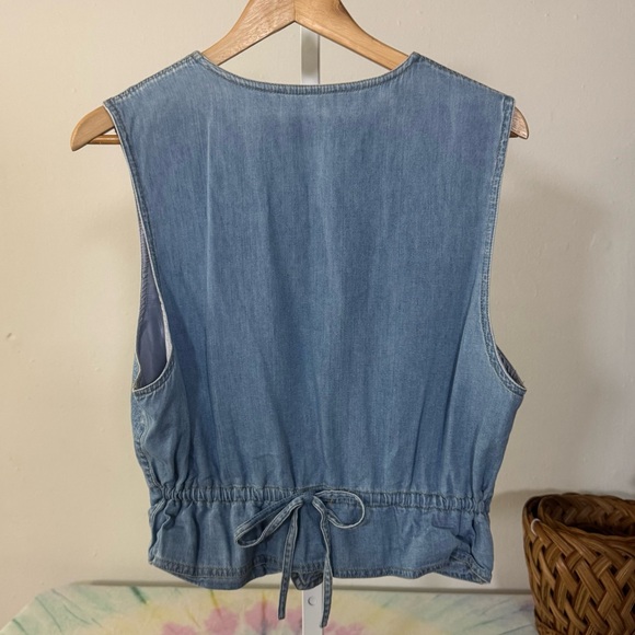 Vintage Lizwear Light Blue Denim Vest with Velvet Floral Embellishment Size M - Picture 3 of 6